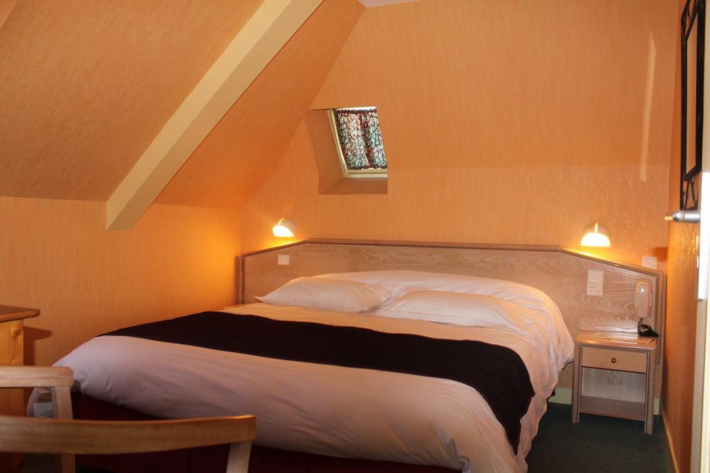 Hotel Des Bains Lancieux Zimmer foto